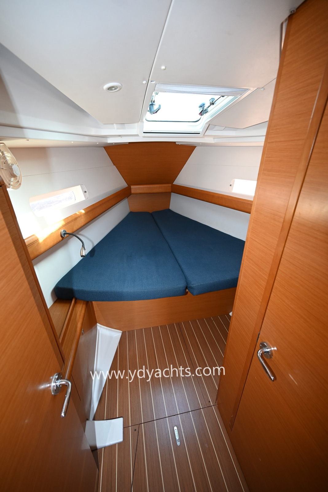 2011 Jeanneau Sun Odyssey 409 for sale (photo 29)