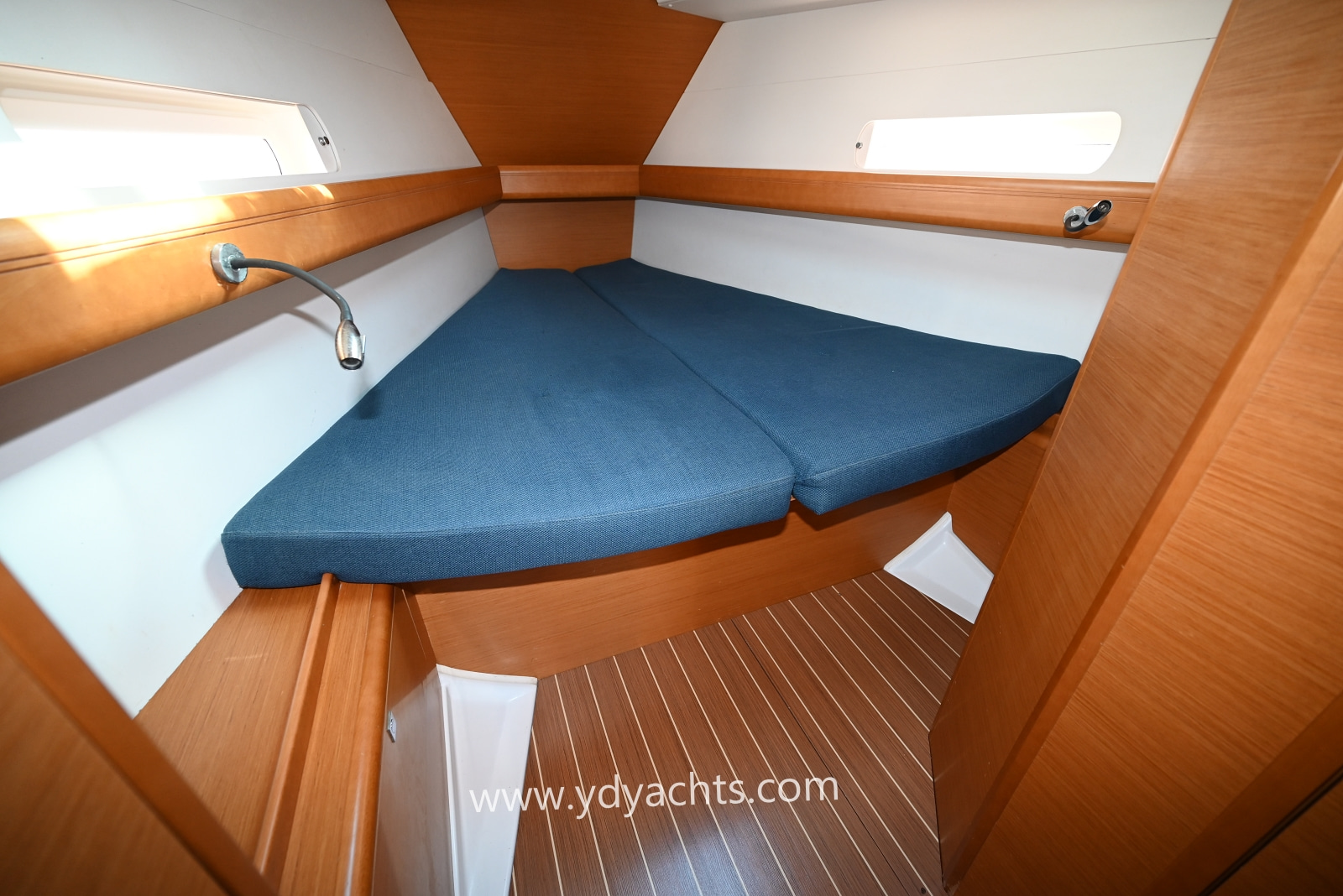 2011 Jeanneau Sun Odyssey 409 for sale (photo 30)