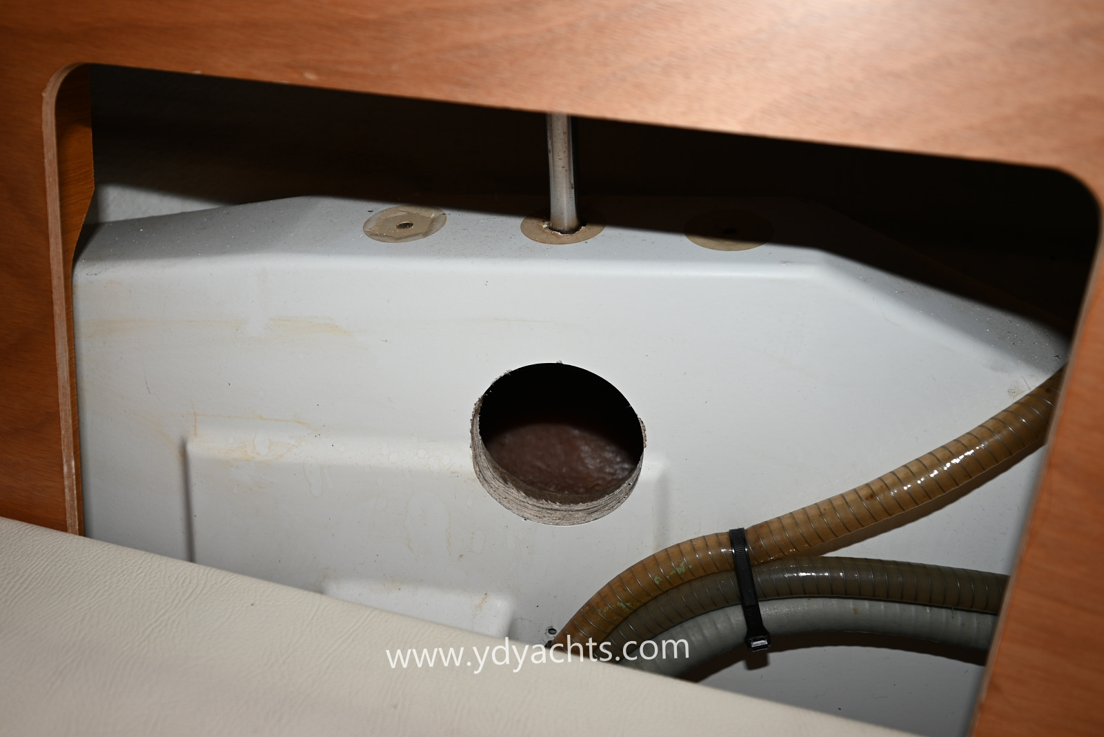 2011 Jeanneau Sun Odyssey 409 for sale (photo 39)