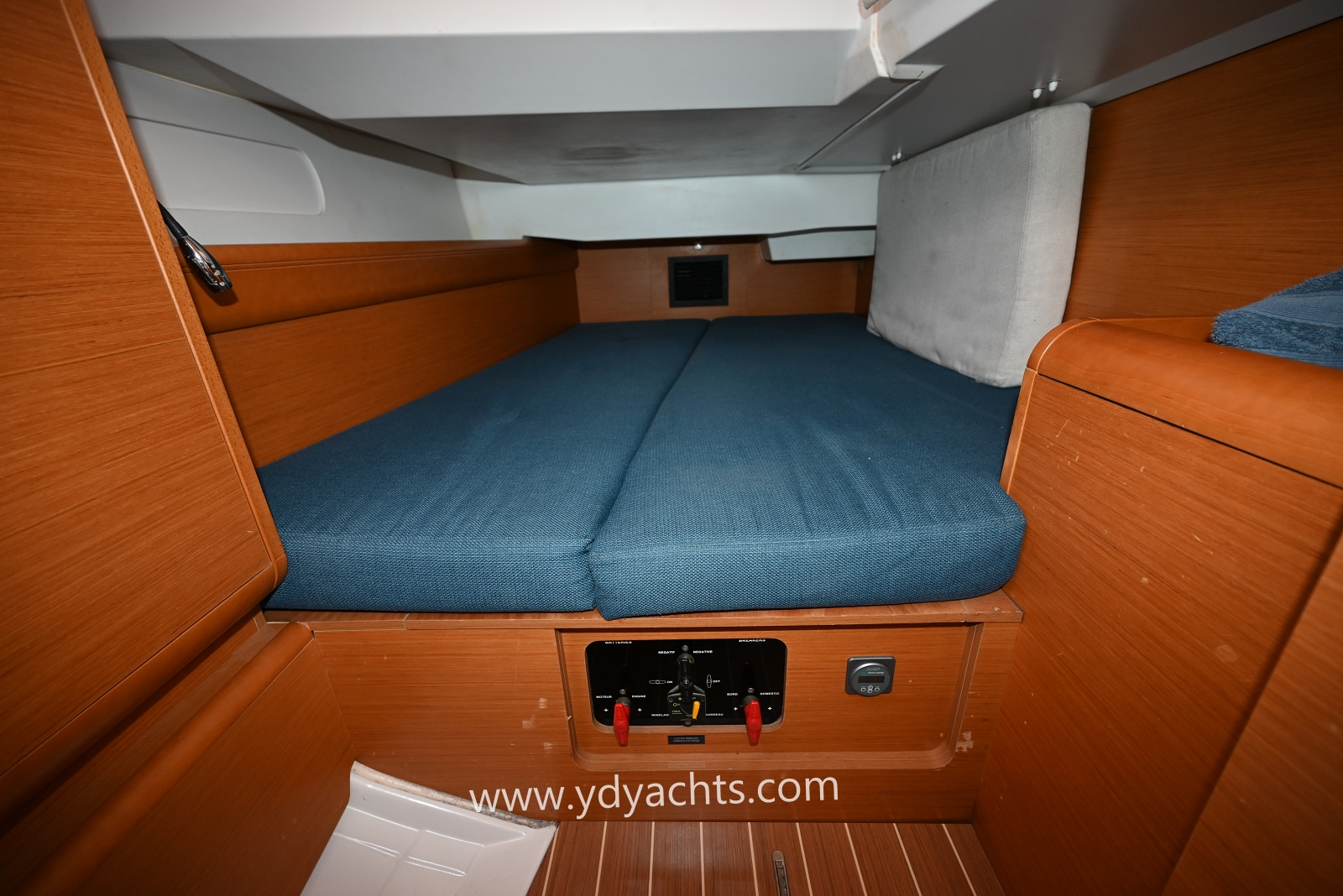 2011 Jeanneau Sun Odyssey 409 for sale (photo 48)