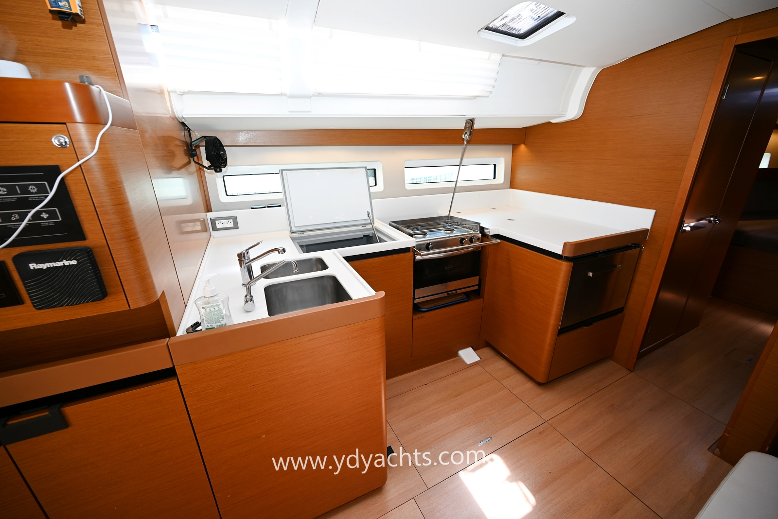 2020 Jeanneau Sun Odyssey 490 na sprzedaż (photo 23)