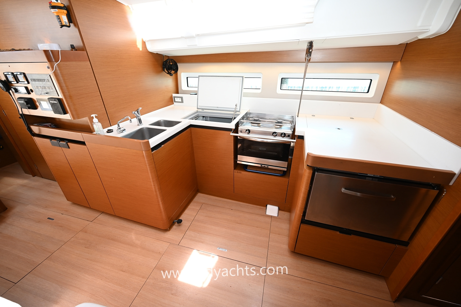 2020 Jeanneau Sun Odyssey 490 na sprzedaż (photo 42)