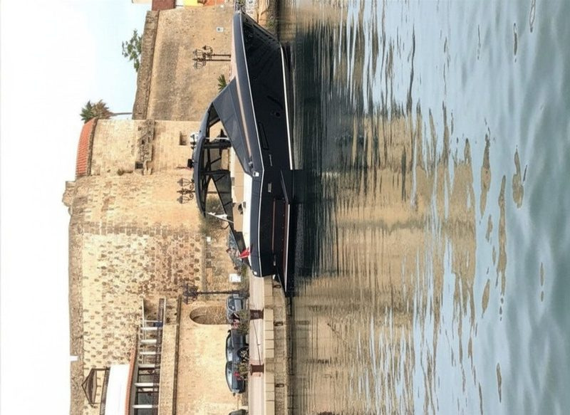 2010 Itama 75 for charter (photo 8)
