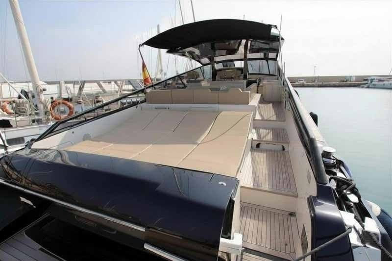 2010 Itama 75 for charter (photo 13)