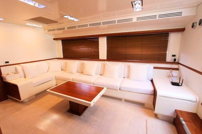 2010 Itama 75 for charter (photo 28)