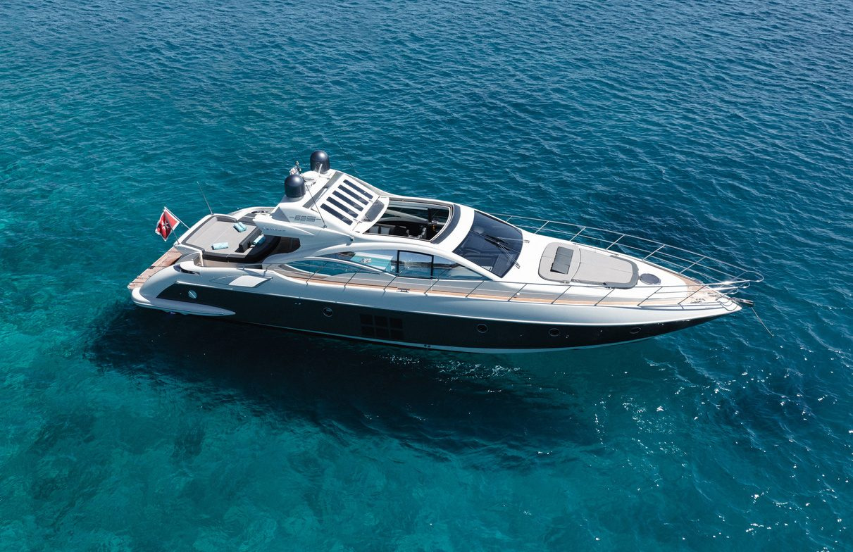 2015 Azimut 68S à louer (photo 2)