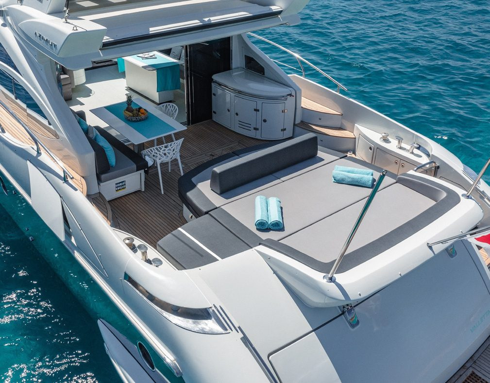 2015 Azimut 68S à louer (photo 3)