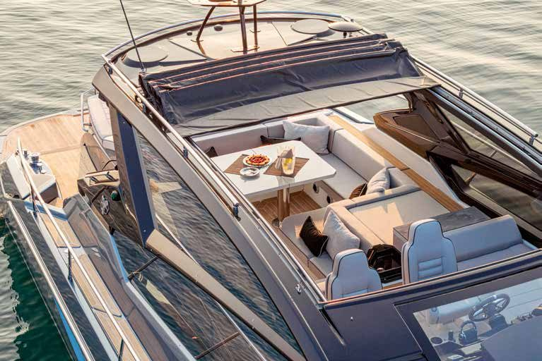 2022 Cranchi 60 Soft Top zu chartern (photo 5)