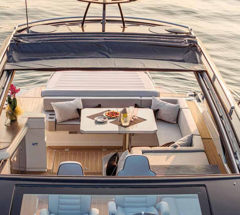 2022 Cranchi 60 Soft Top zu chartern (photo 6)