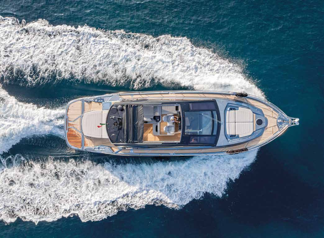 2022 Cranchi 60 Soft Top zu chartern (photo 7)