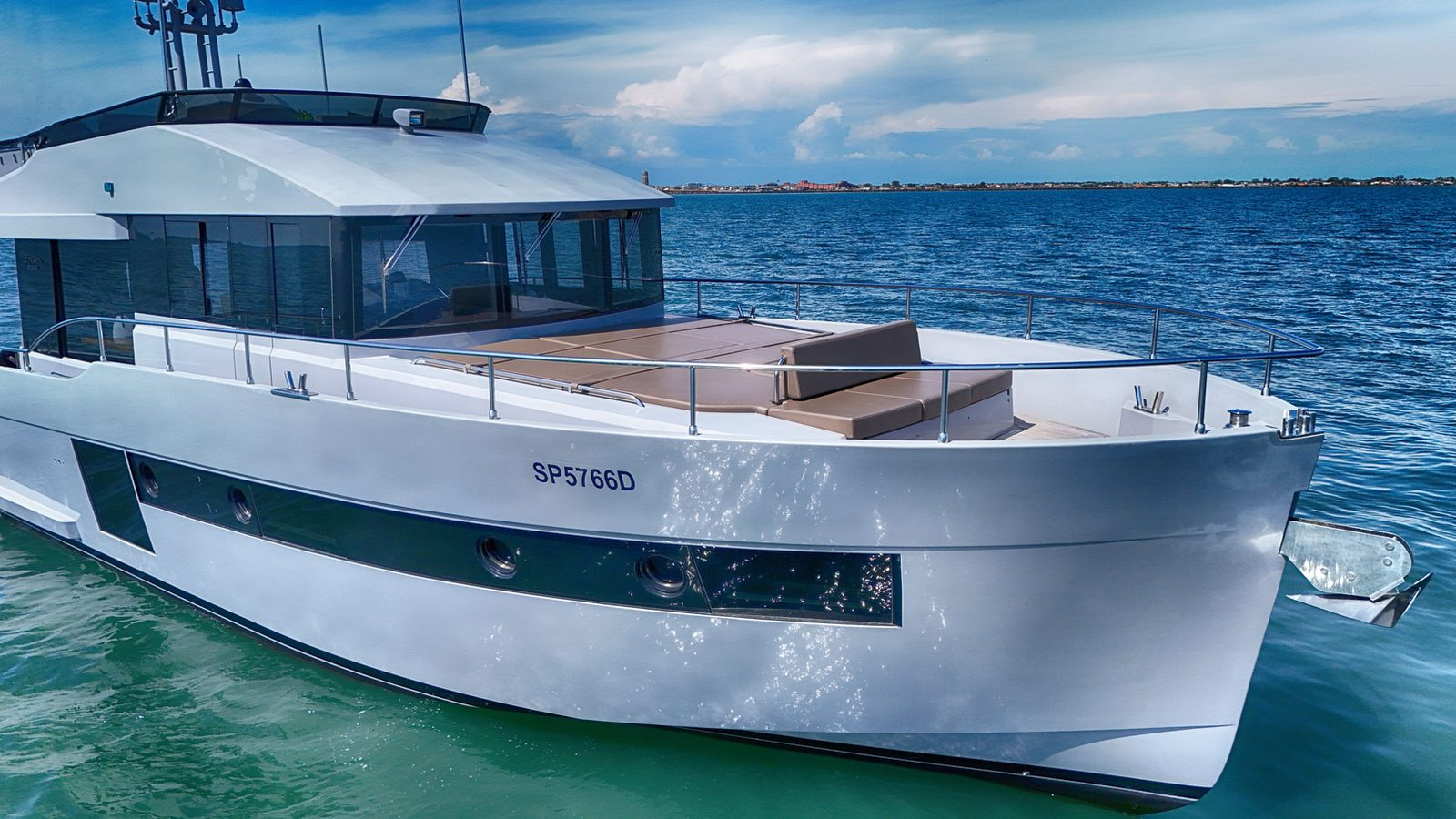 2017 Sundeck 550 for charter (photo 5)