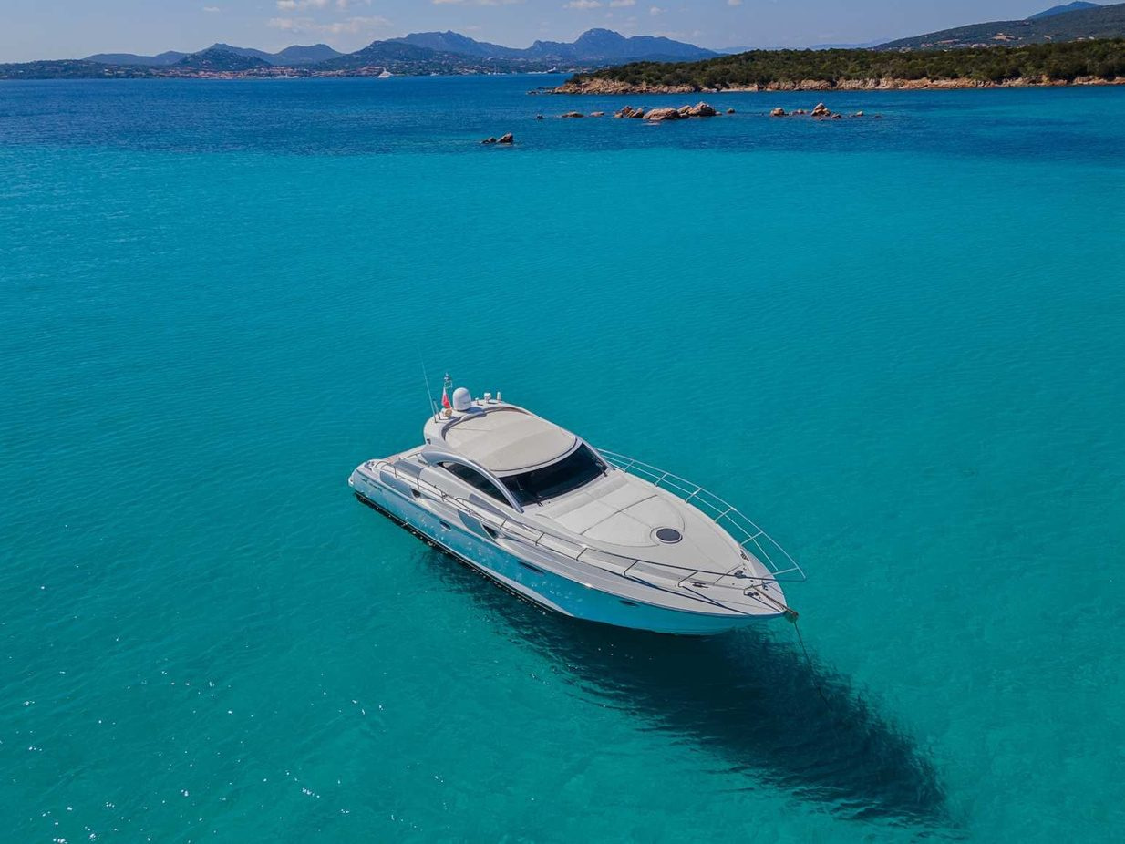 2020 Rizzardi 45 "Incredible" zu chartern (photo 6)
