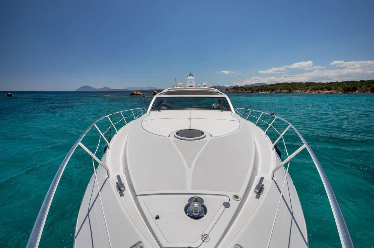 2020 Rizzardi 45 "Incredible" zu chartern (photo 9)
