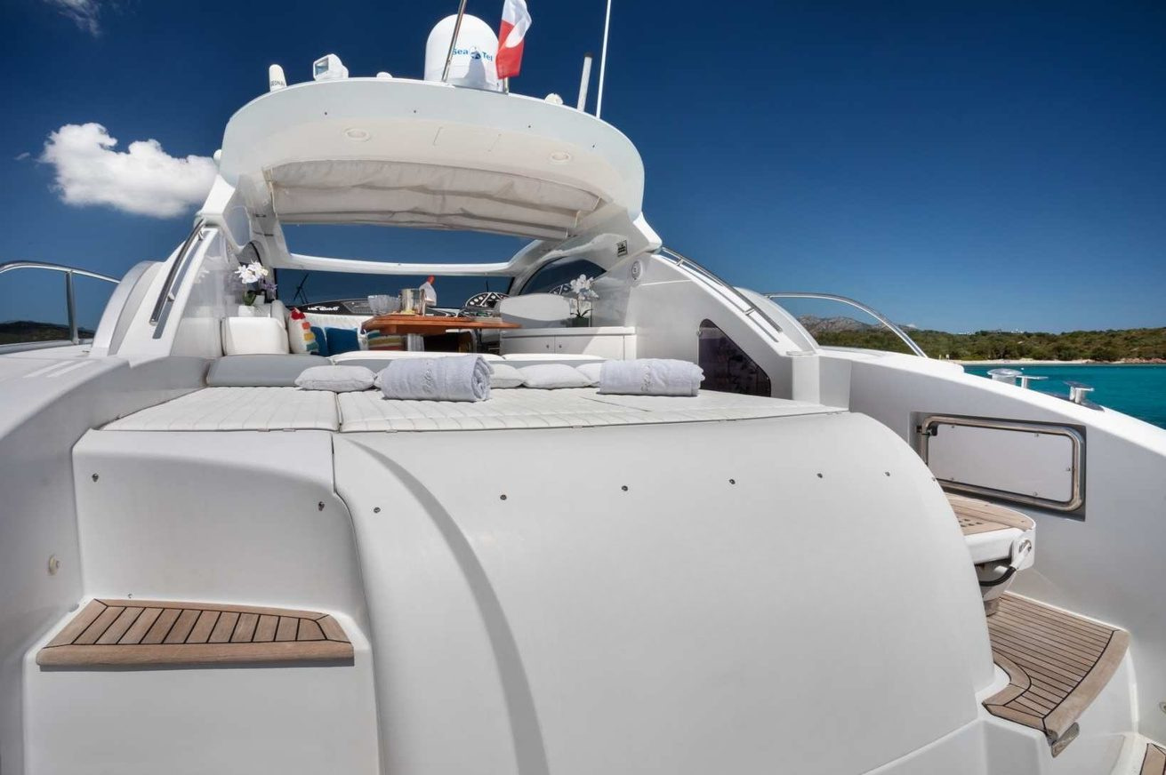 2020 Rizzardi 45 "Incredible" zu chartern (photo 10)
