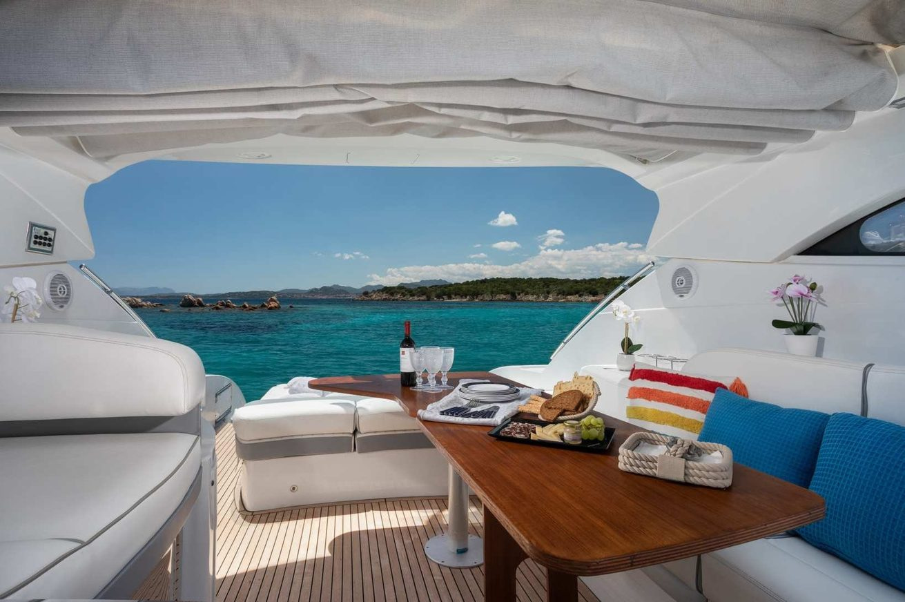2020 Rizzardi 45 "Incredible" zu chartern (photo 15)