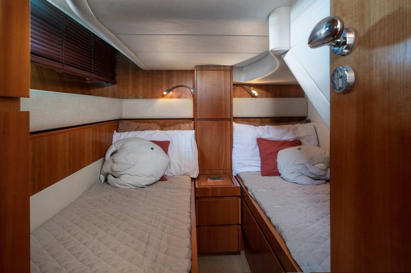 2020 Rizzardi 45 "Incredible" zu chartern (photo 20)