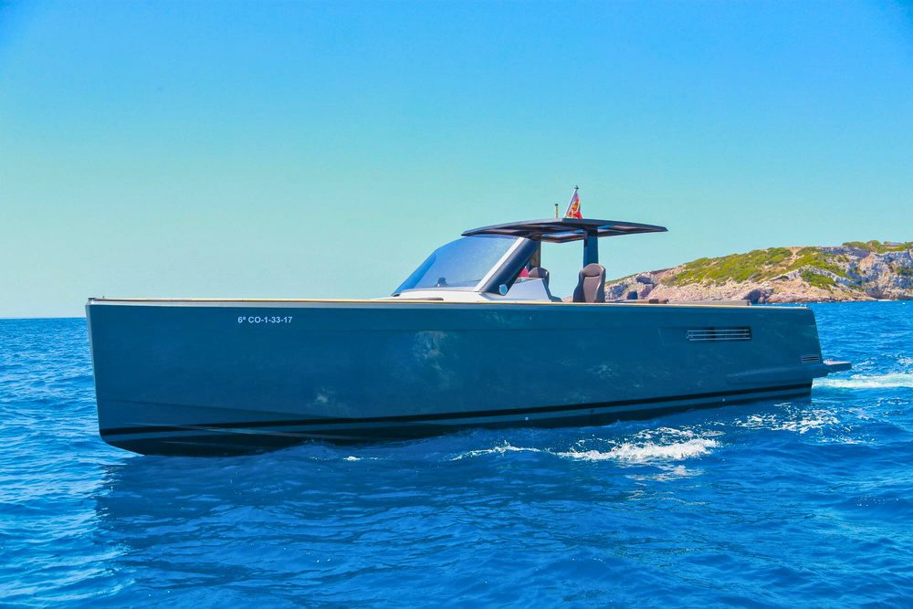2009 Fjord Open 40 a noleggio (photo 4)