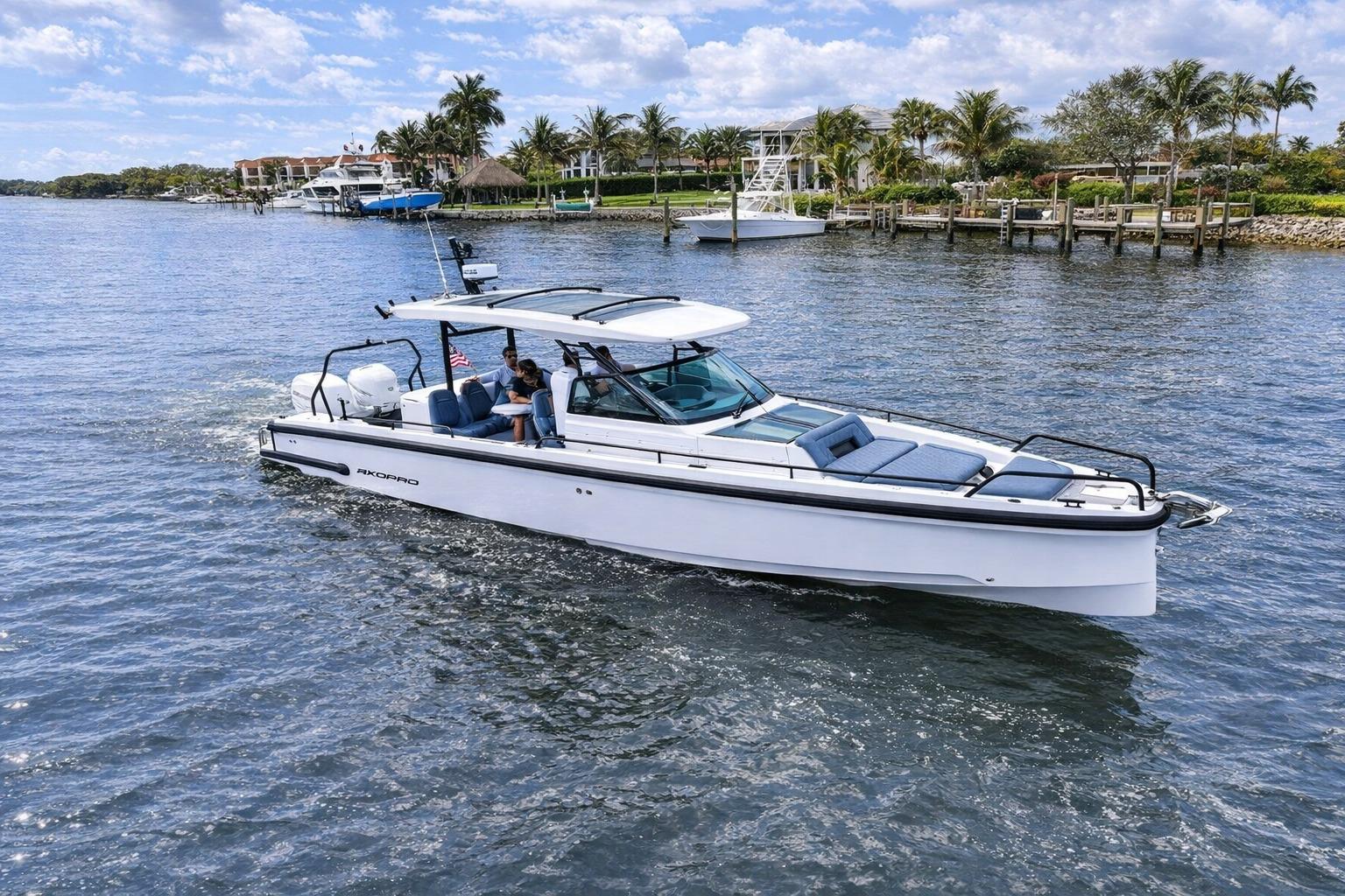 2022 Axopar 37 Sun-Top à vendre (photo 2)