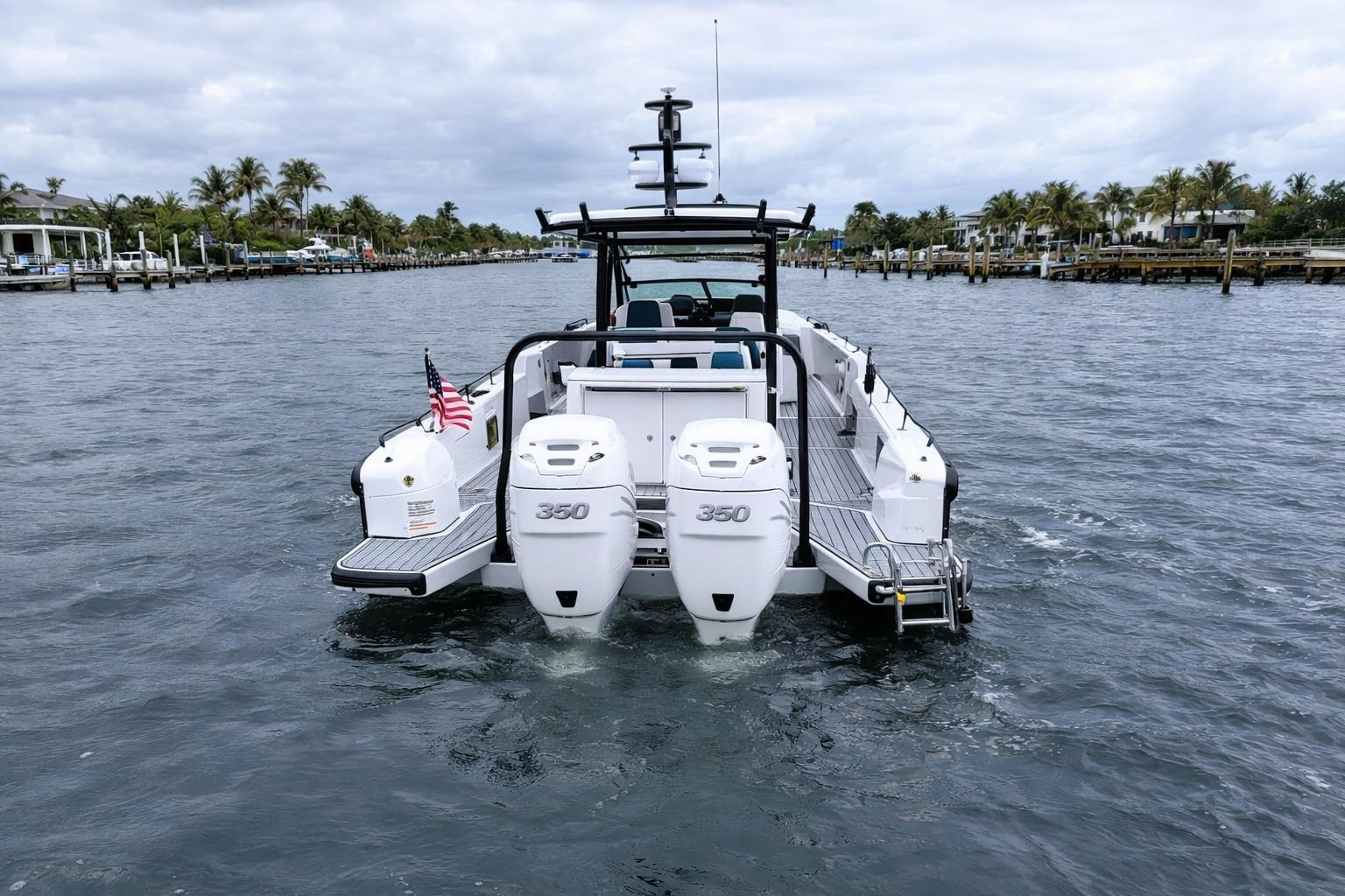 2022 Axopar 37 Sun-Top à vendre (photo 7)