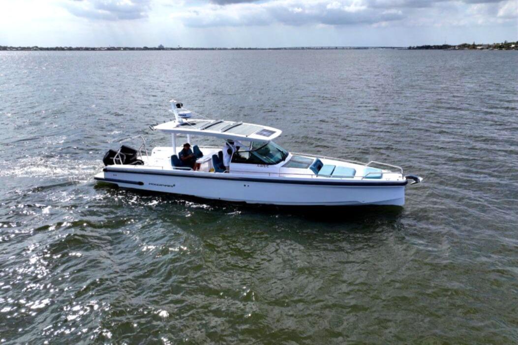 2021 Axopar 37 Sun-Top en venta (photo 4)