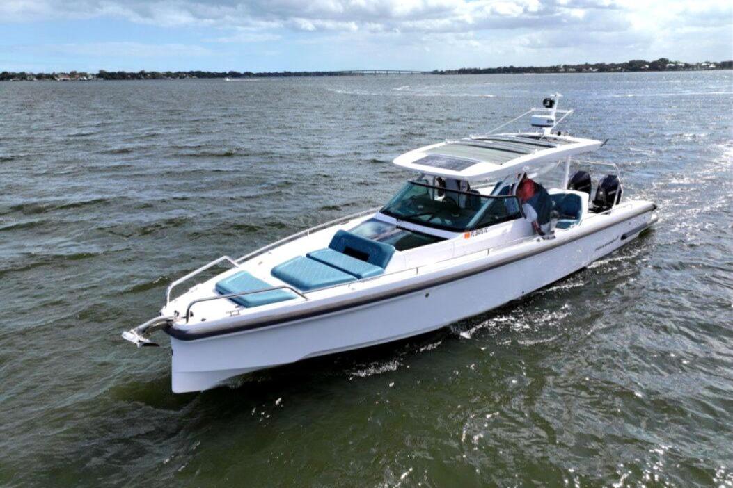 2021 Axopar 37 Sun-Top en venta (photo 5)