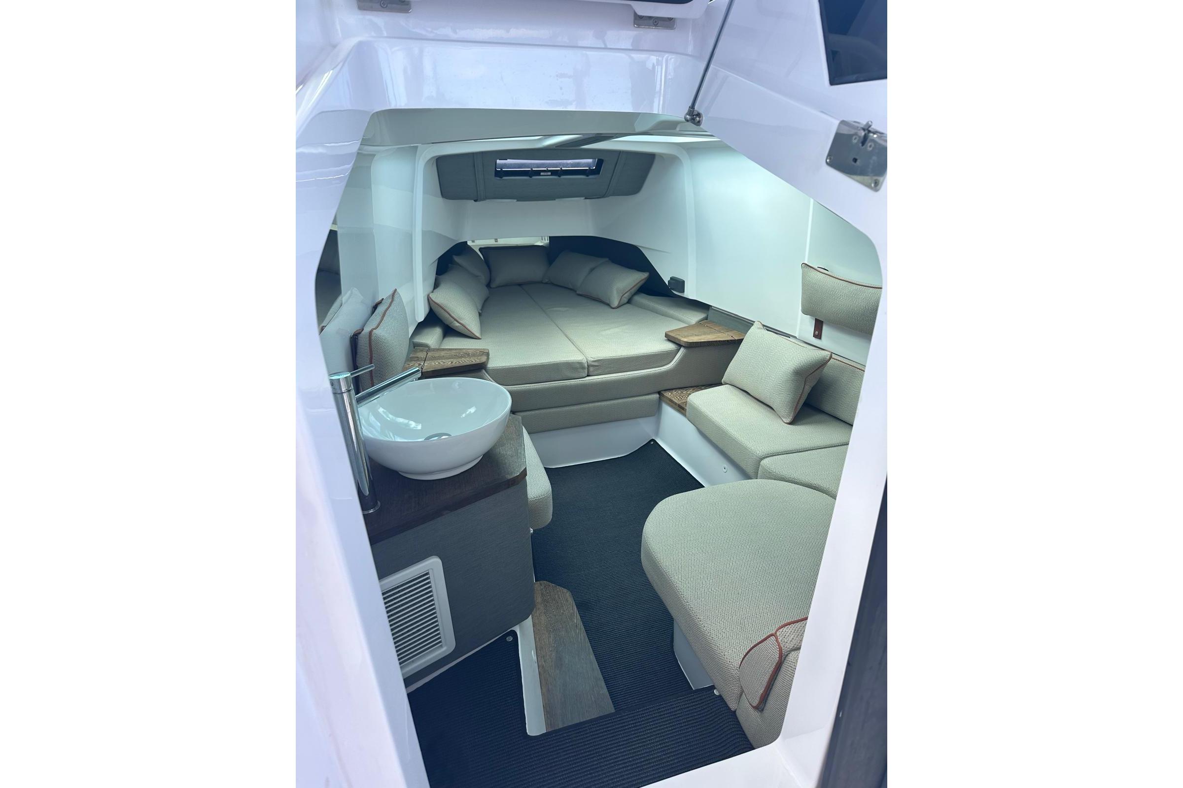 2021 Axopar 37 Sun-Top en venta (photo 15)