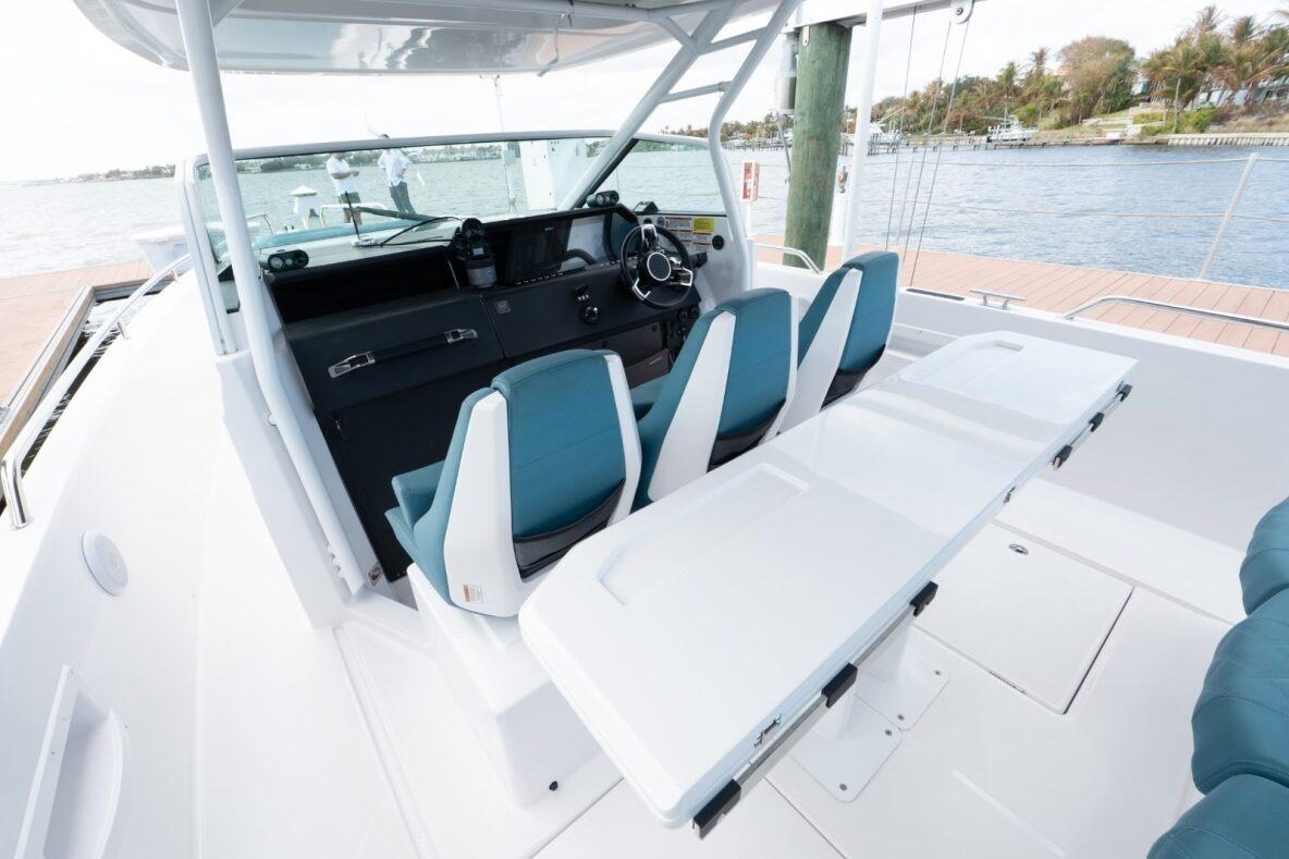 2021 Axopar 37 Sun-Top en venta (photo 16)