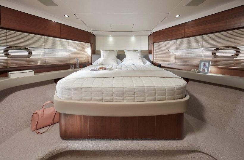 2024 Princess F55 te koop (photo 27)