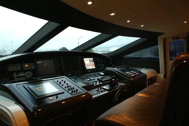 2005 Overmarine Group Mangusta 92 in vendita (photo 16)