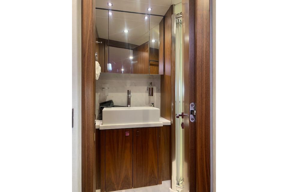 2016 Sunseeker Predator 57 in vendita (photo 24)
