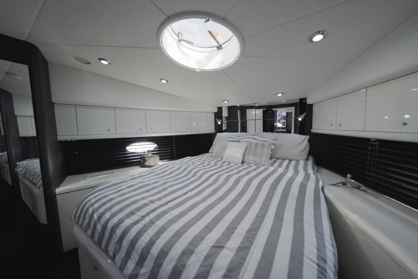 2007 Sunseeker Predator 62 te koop (photo 11)
