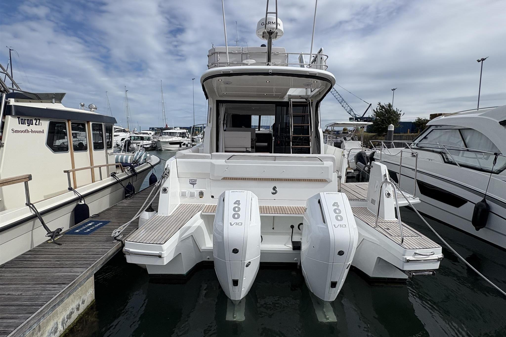 2025 Beneteau Antares 12 Flybridge for sale (photo 5)