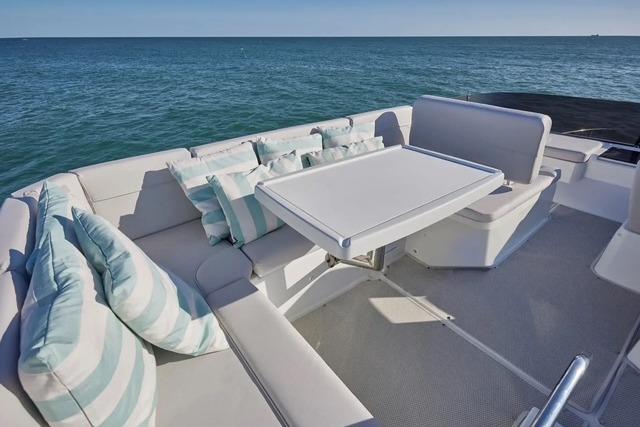 2025 Beneteau Antares 12 Flybridge for sale (photo 11)