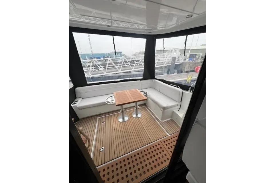 2025 Beneteau Antares 12 Flybridge for sale (photo 13)