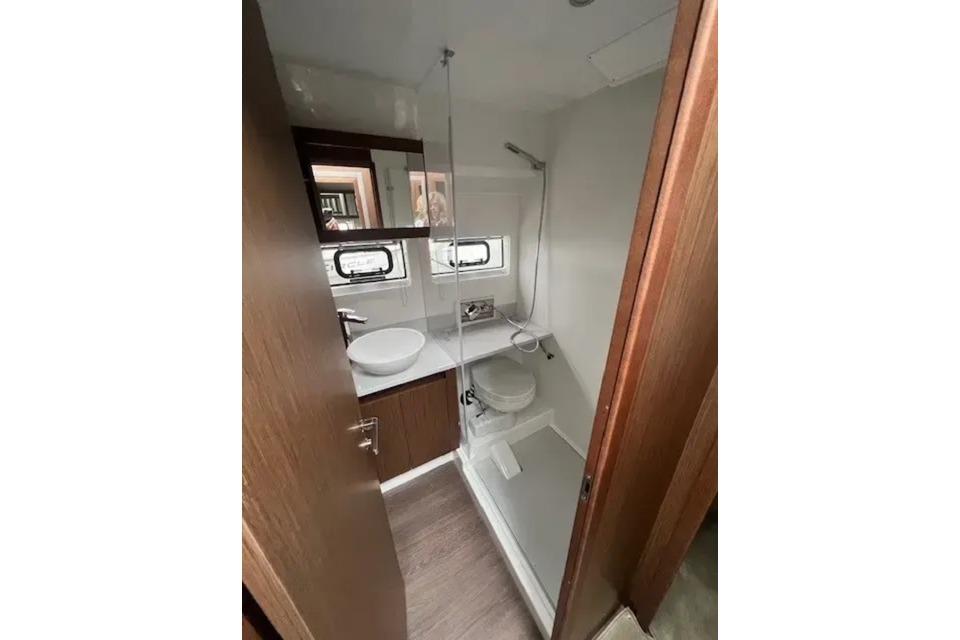 2025 Beneteau Antares 12 Flybridge for sale (photo 19)