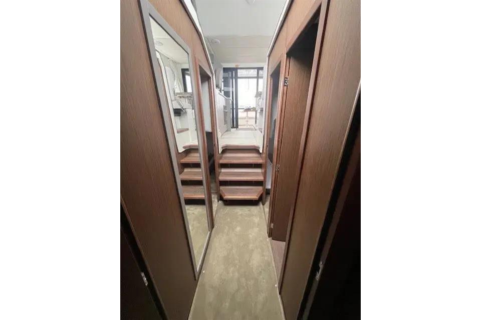 2025 Beneteau Antares 12 Flybridge for sale (photo 33)