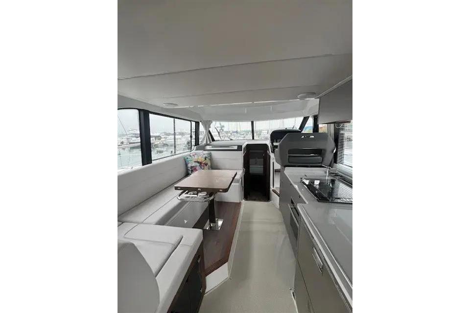 2025 Beneteau Antares 12 Flybridge for sale (photo 46)