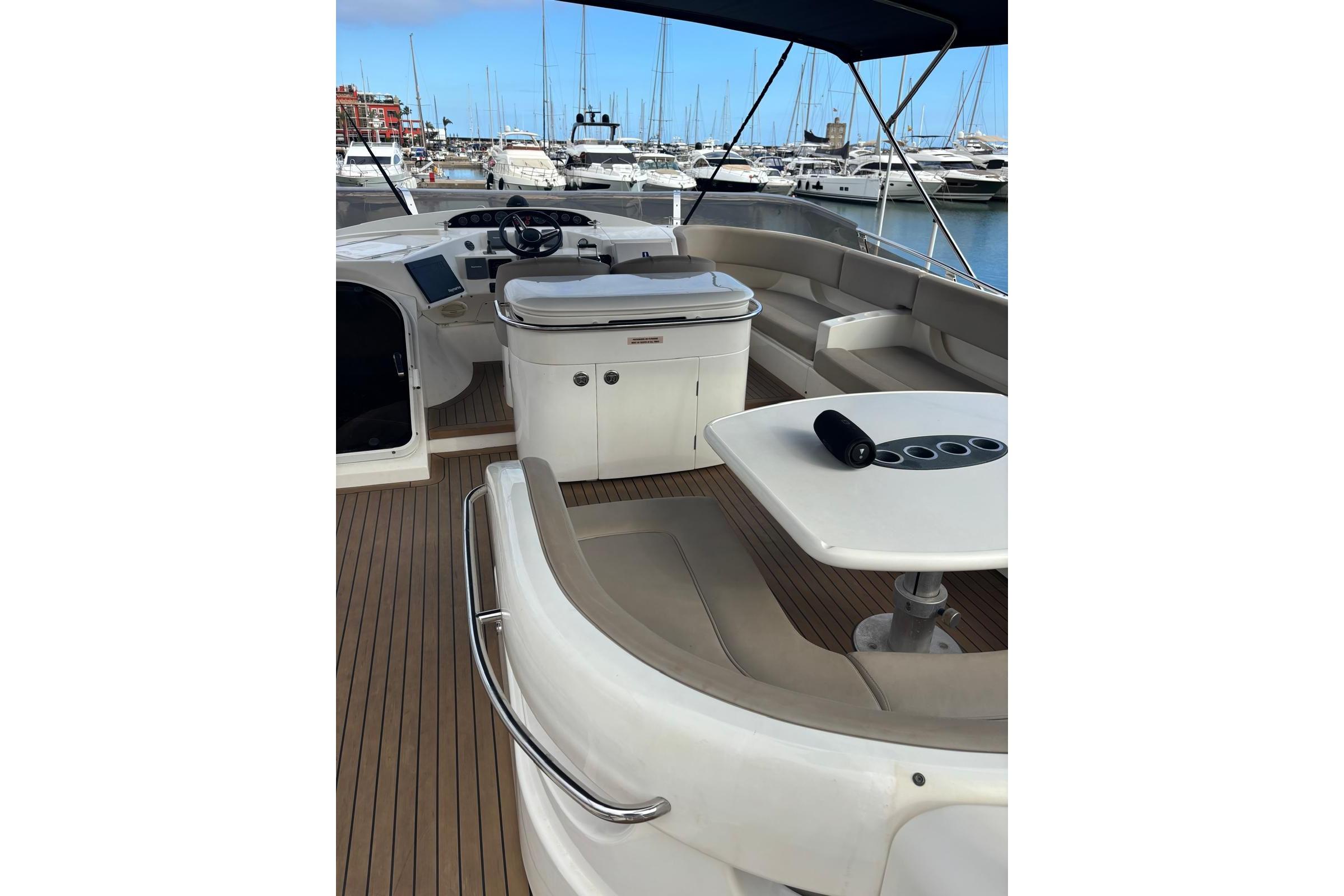 2003 Princess 65 for sale (photo 20)