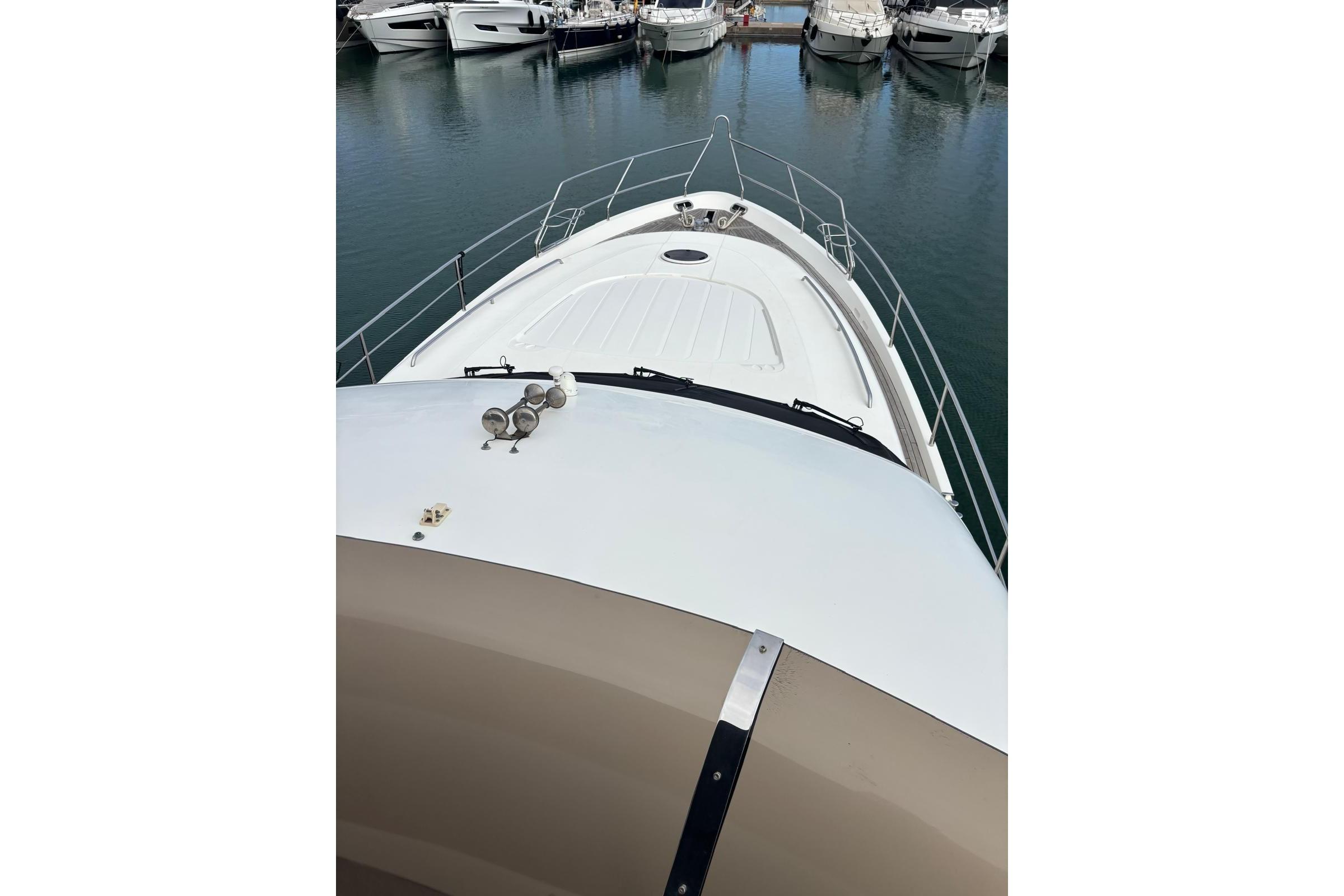 2003 Princess 65 for sale (photo 23)