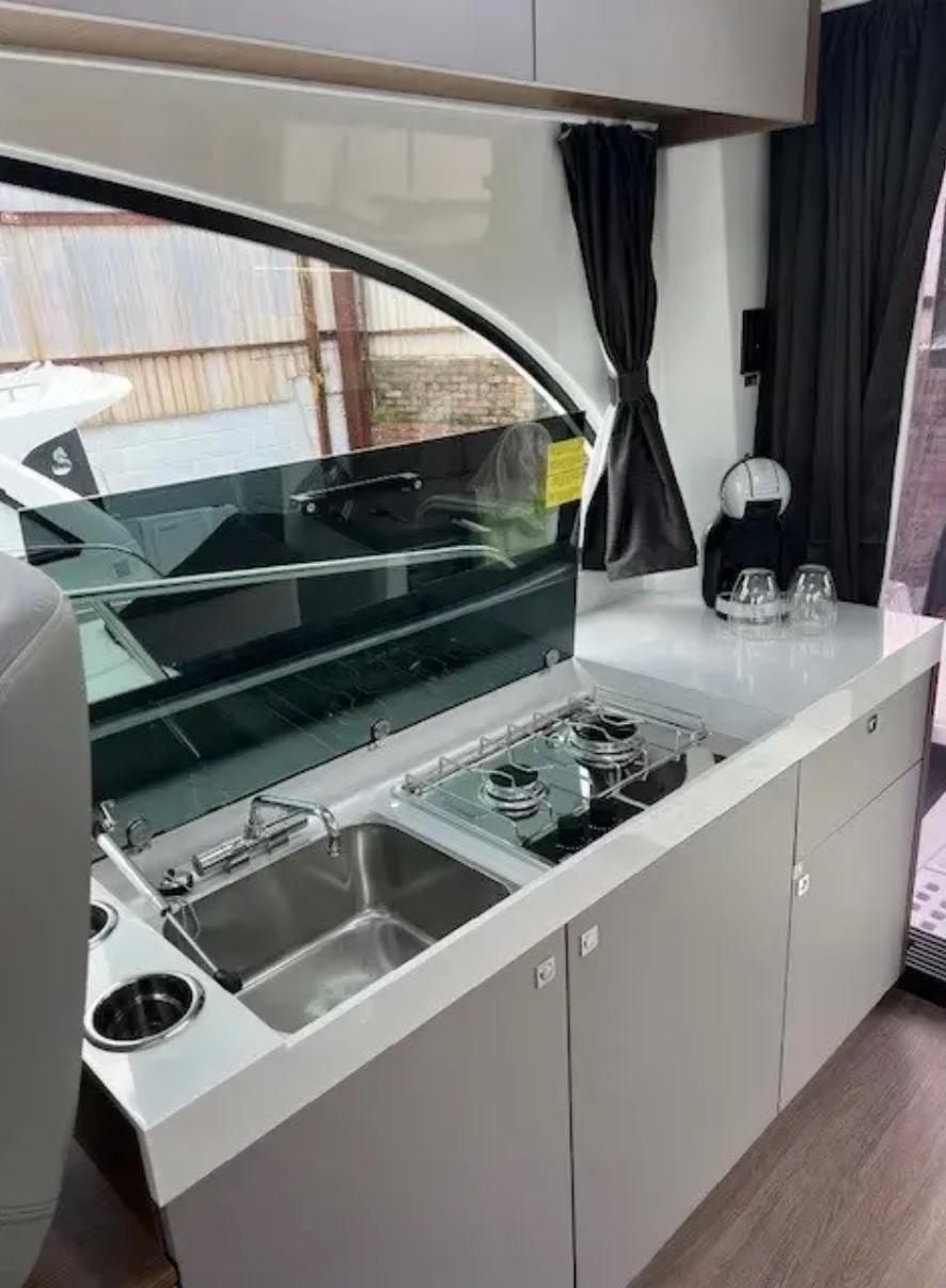 2026 Beneteau Antares 11 Coupe en venta (photo 17)