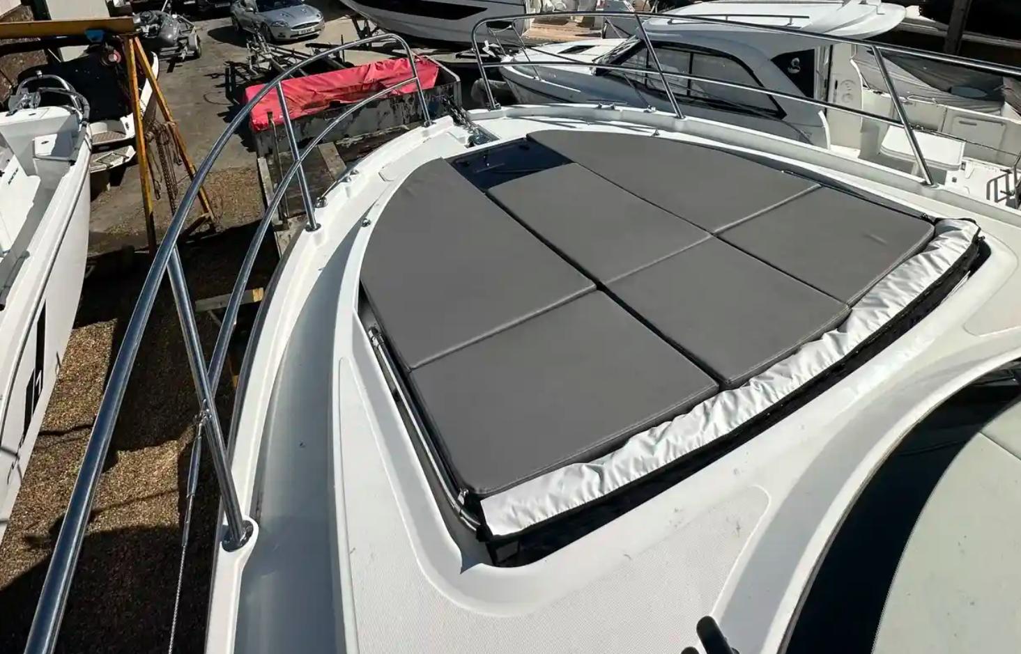 2026 Beneteau Antares 11 Coupe en venta (photo 33)