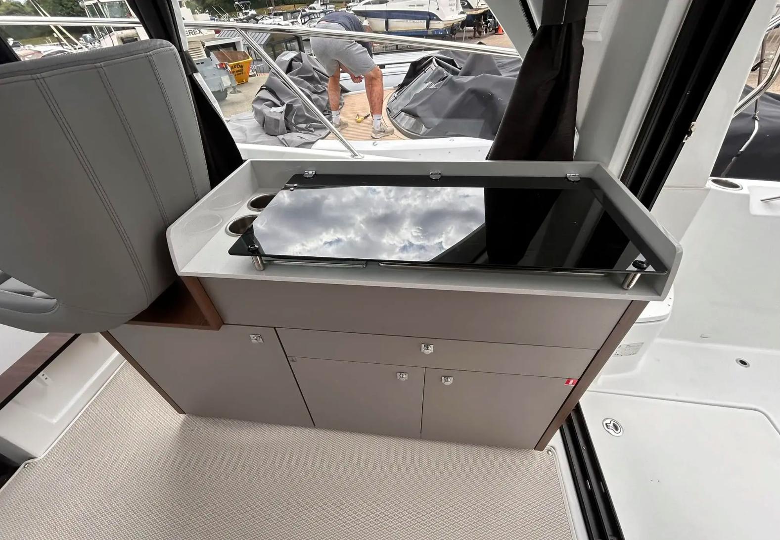 2024 Beneteau Antares 9 en venta (photo 15)