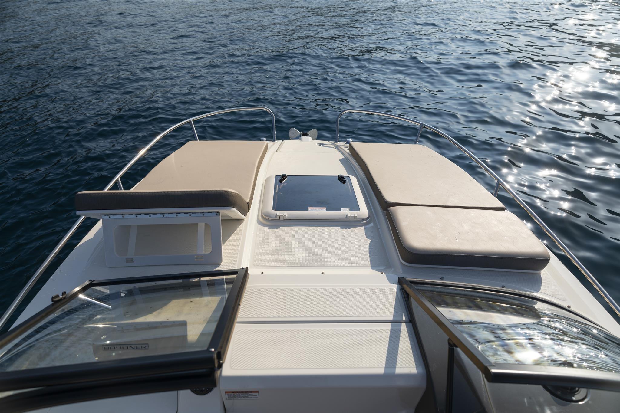 2023 Bayliner VR6 Cuddy for sale (photo 5)