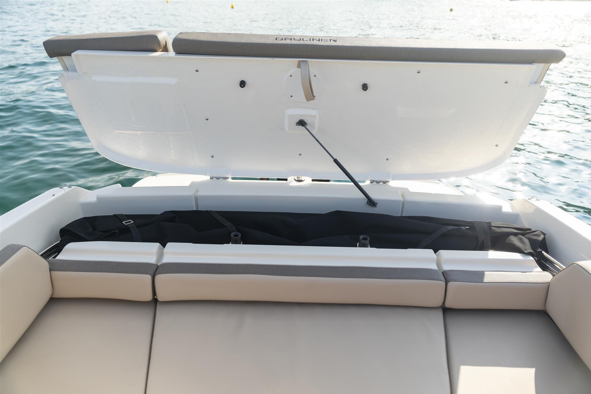2023 Bayliner VR6 Cuddy for sale (photo 17)