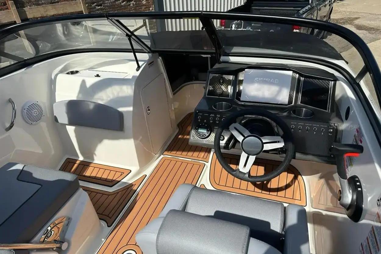 2023 Bayliner VR5 for sale (photo 10)