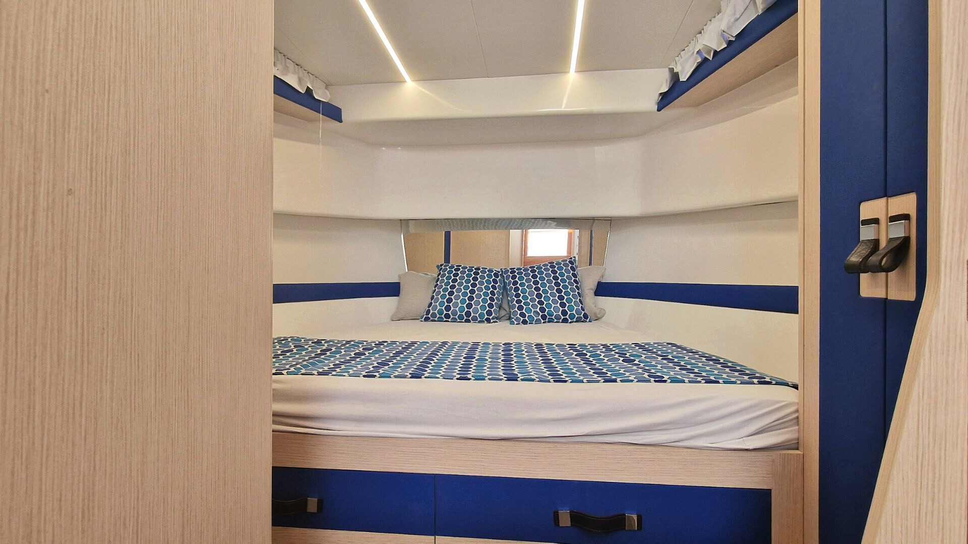 2022 Apreamare Gozzo 35 te huur (photo 14)