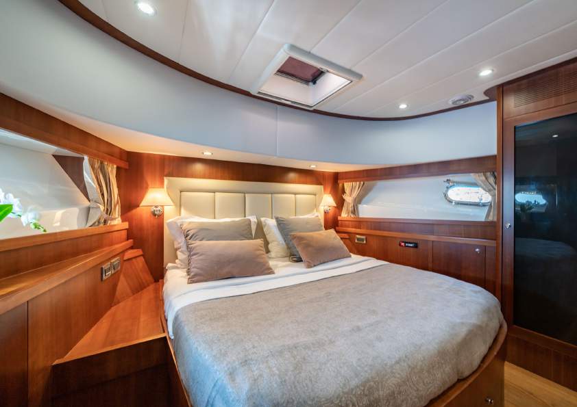 2012 Navitalia Star Navetta 67 te huur (photo 36)