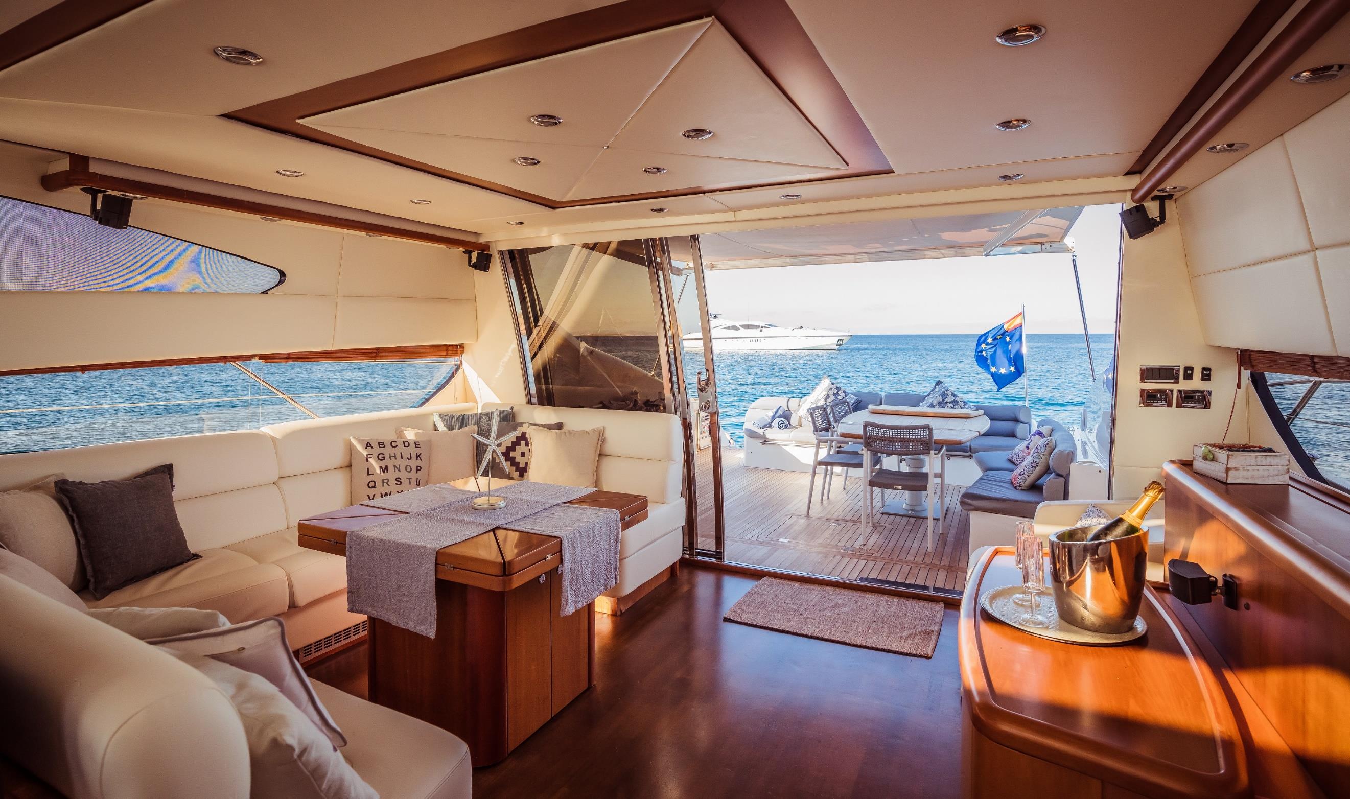 2006 Sunseeker Predator 72 en alquiler (photo 3)