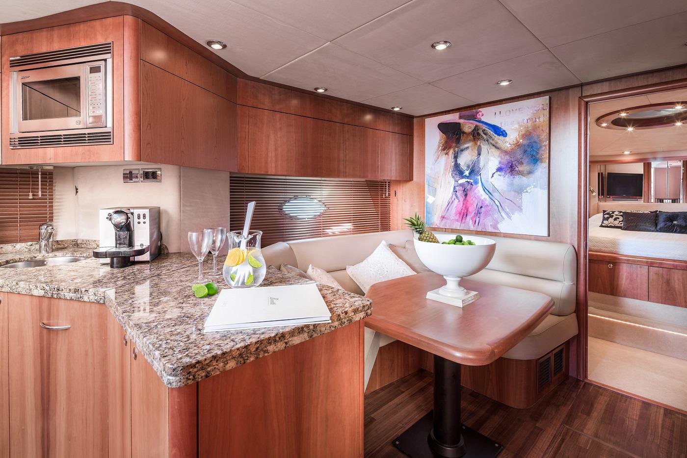 2006 Sunseeker Predator 72 en alquiler (photo 7)
