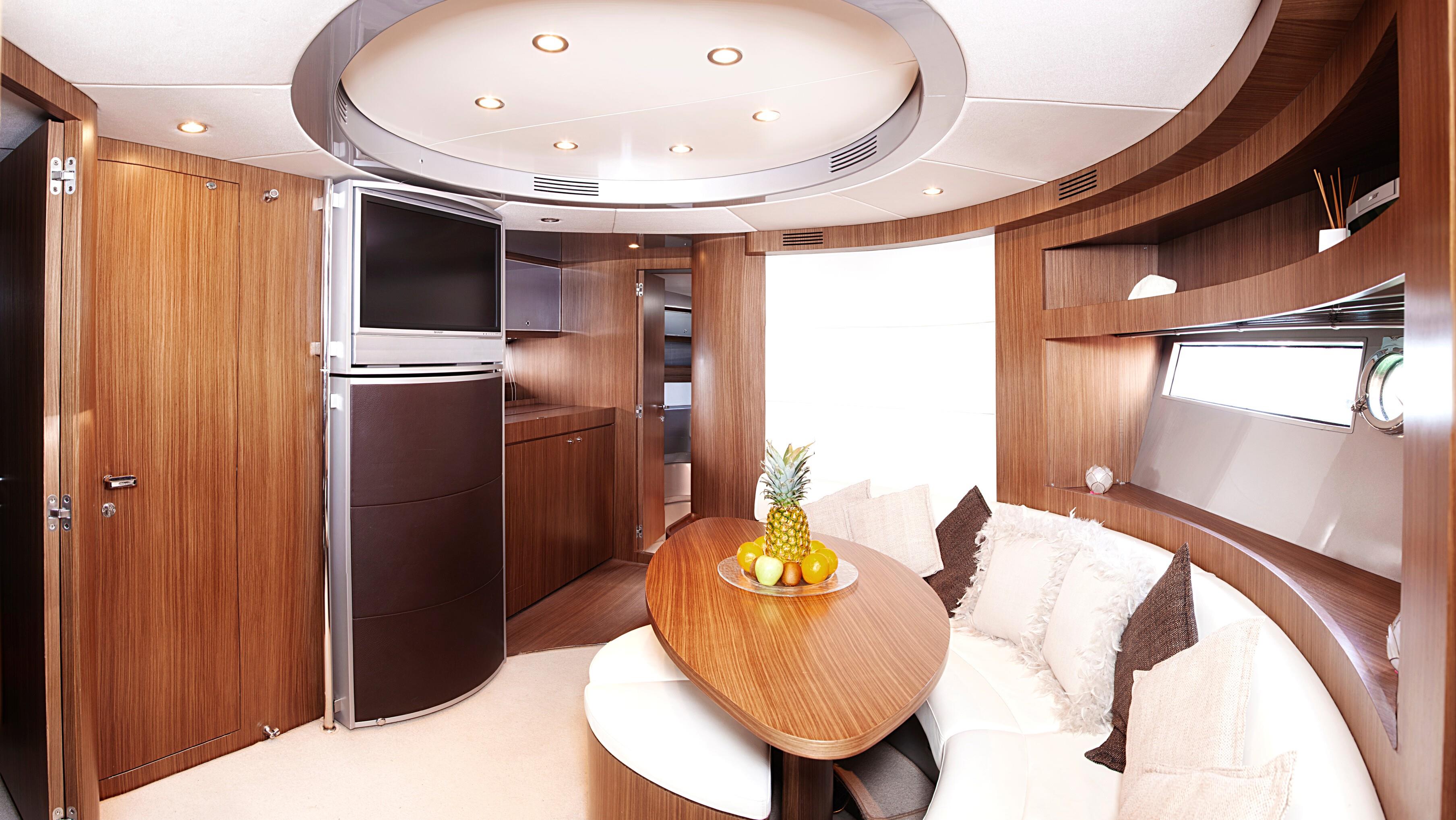 2014 RIVA RIVALE 52 zu chartern (photo 3)